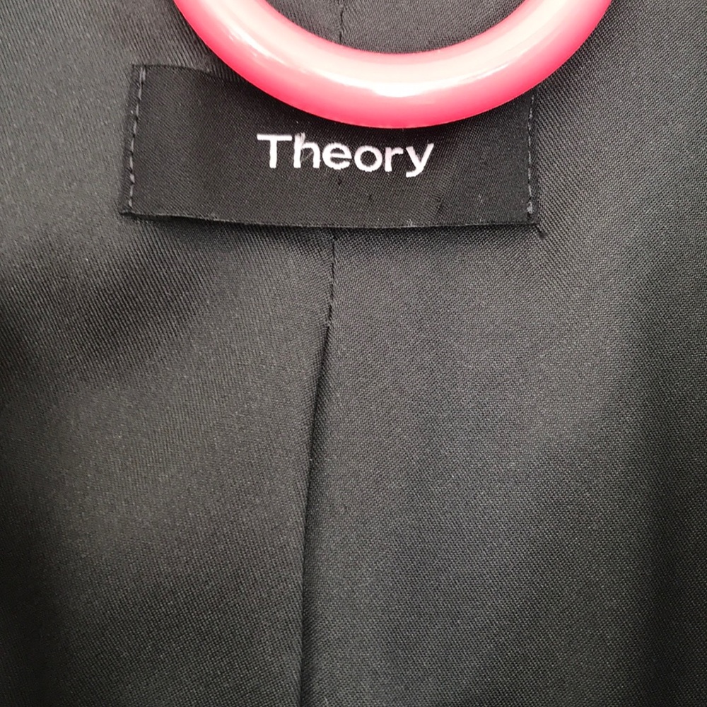 Theory suit - Picture 4 of 11